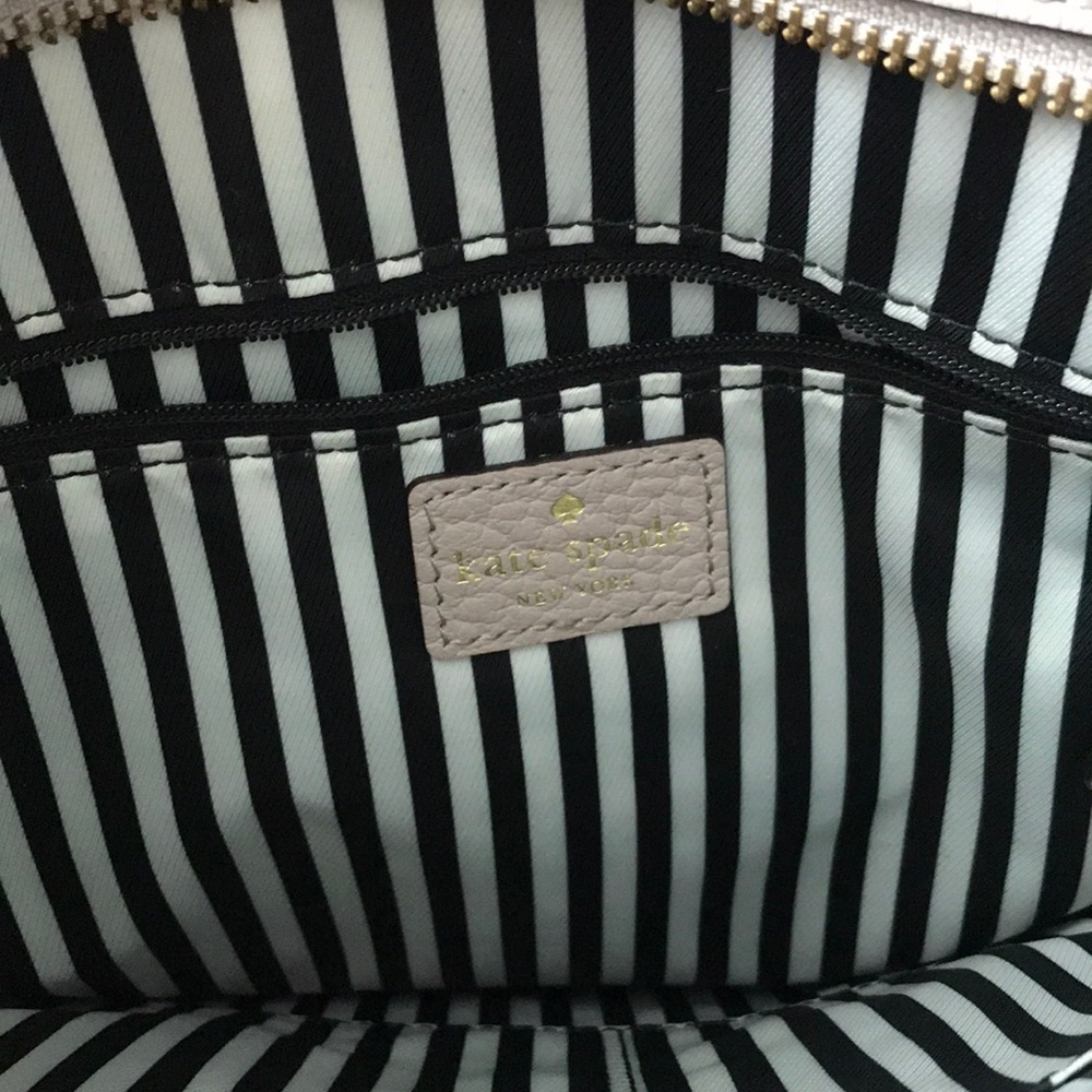 Kate Spade purse - Picture 4 of 6